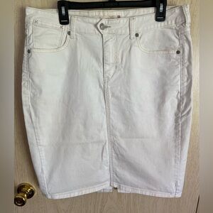 LEVI’S Classic Winter White Knee Length Denim Skirt Sz 14